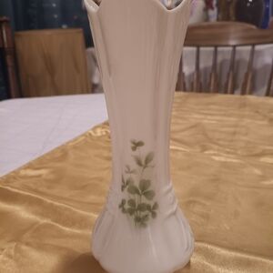 Elegant Cream Vase with Green Leaf Design